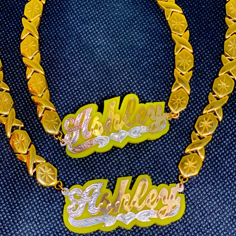Ashley Name necklace set !